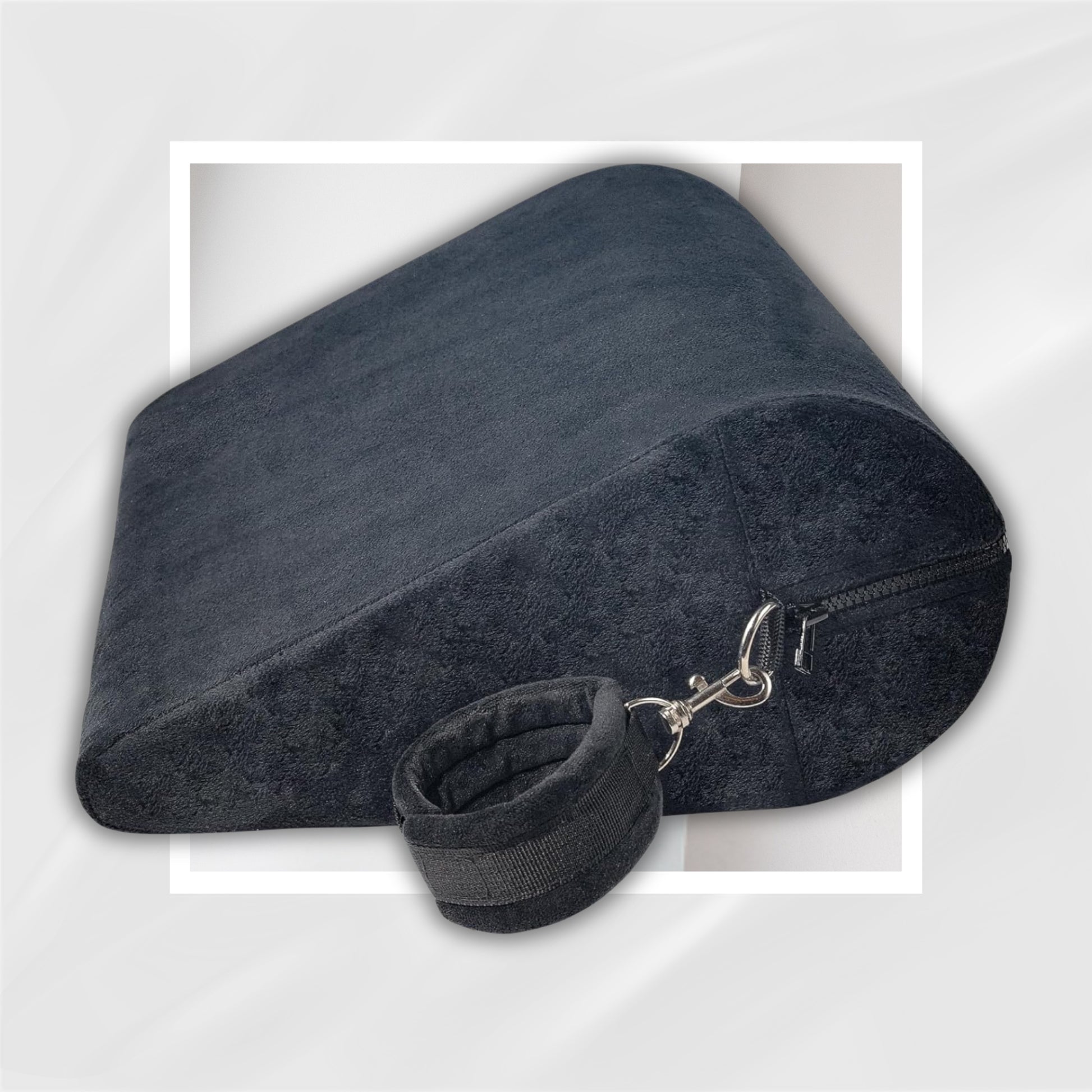 ViceLift Sex Pillow Set with Cuffs